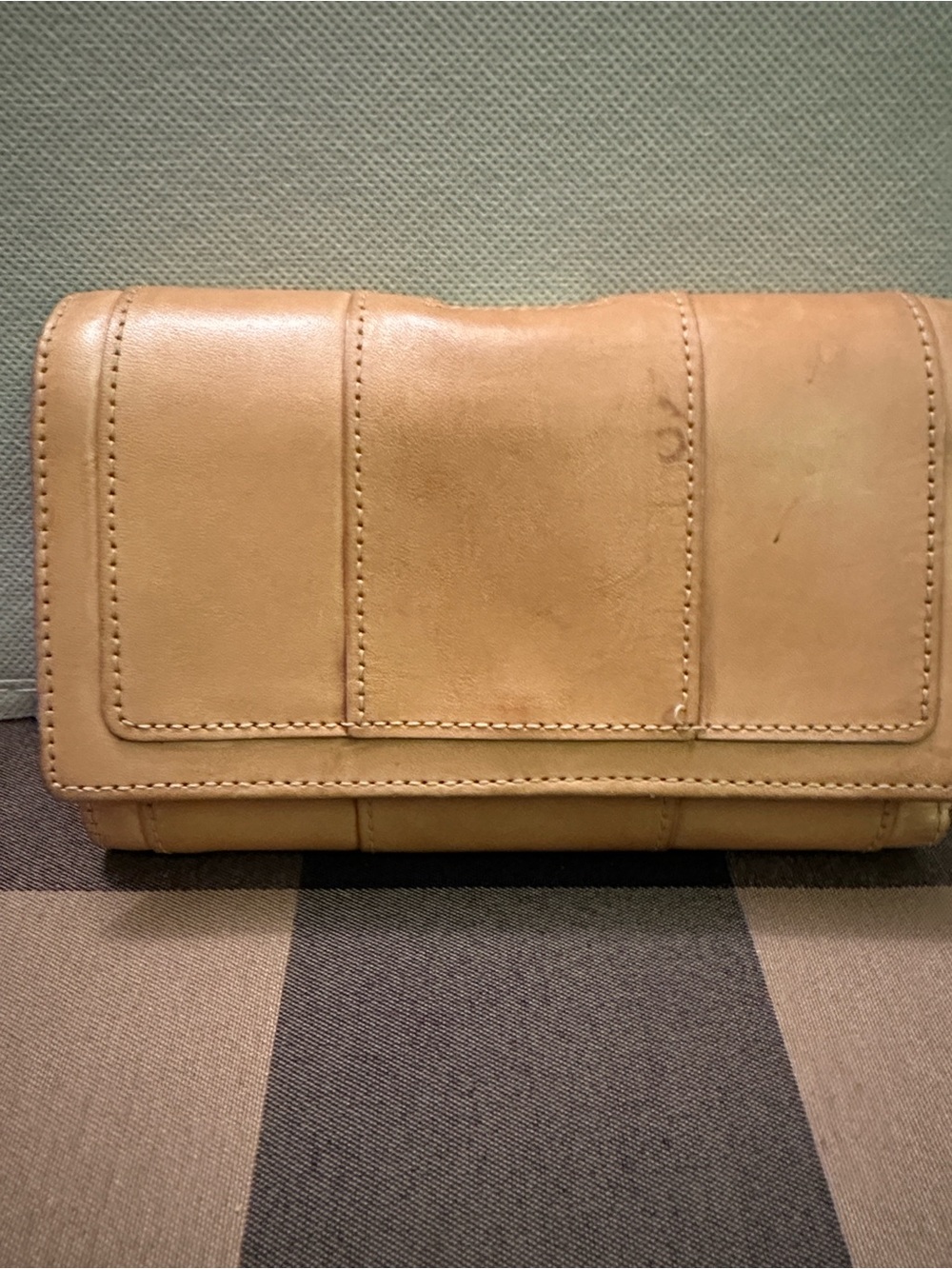 Classic Leather Woman’s Wallet - Tan
